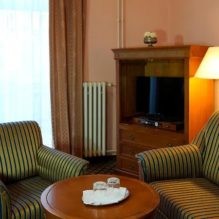 Lauretta Hotell
