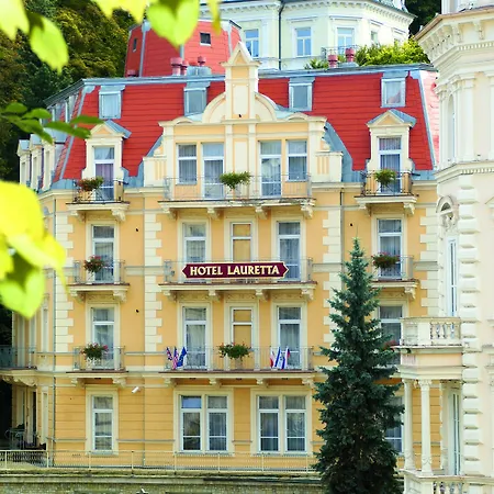 Szálloda Lauretta 4*