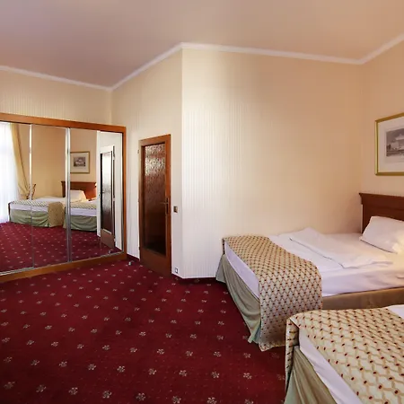 Szálloda Lauretta 4*
