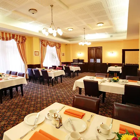 Lauretta Karlovy Vary