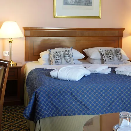 Lauretta Karlovy Vary