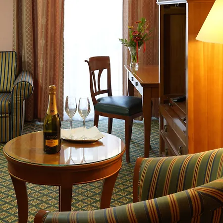 Lauretta Karlovy Vary