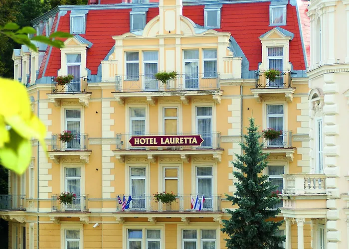 Отель Lauretta 4*