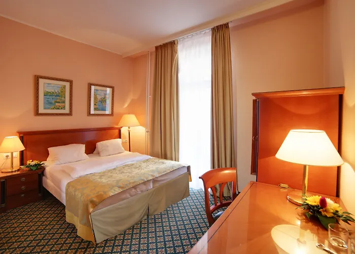 Lauretta Hotel