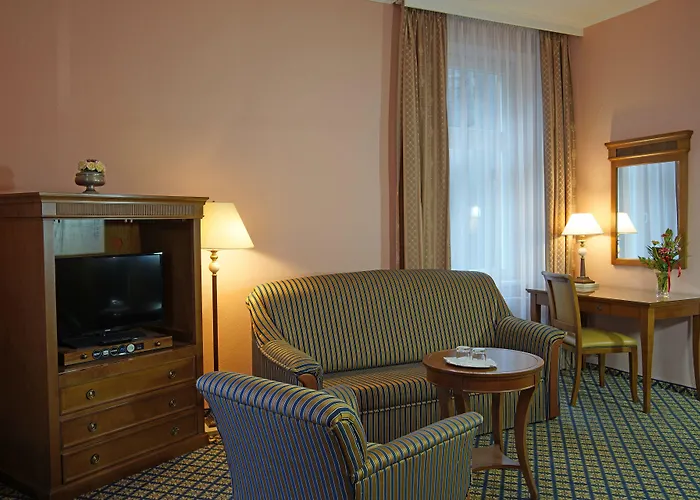 Отель Lauretta 4*