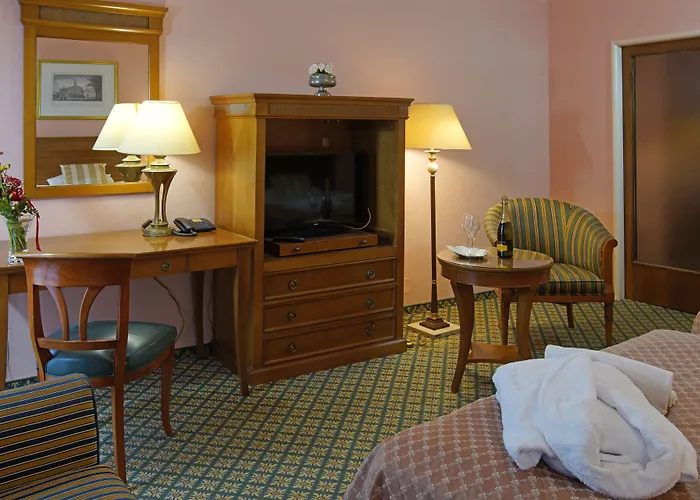 Lauretta Hotel