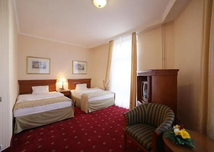 Lauretta Hotel 4*