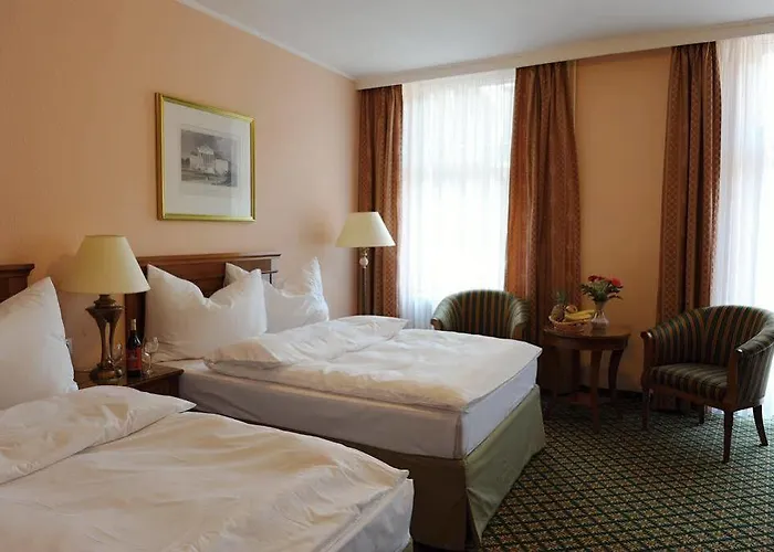 Lauretta 4*